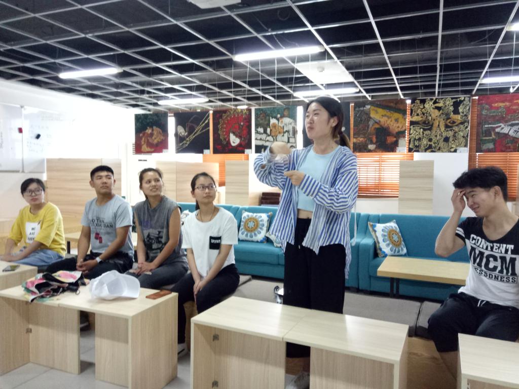 学院代表发言