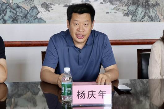 杨校长致欢迎辞
